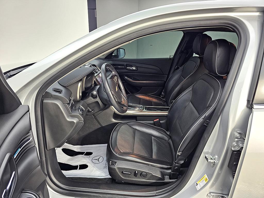 Chevrolet Malibu - Vista 8