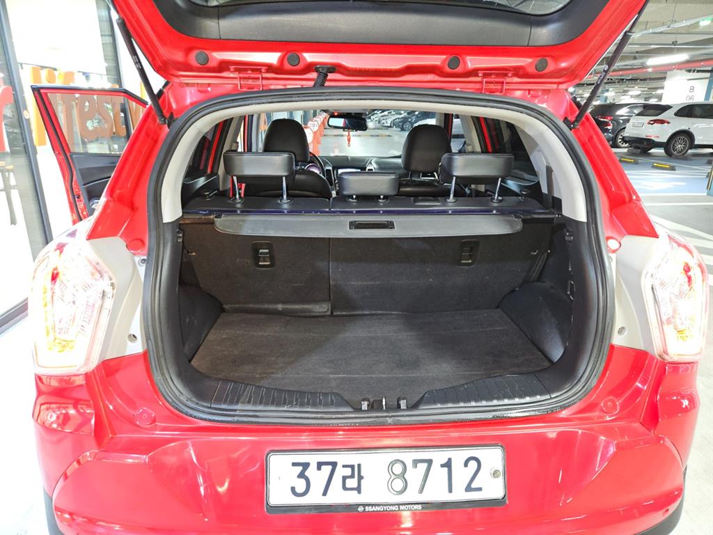 Ssangyong Tivoli - Vista 11