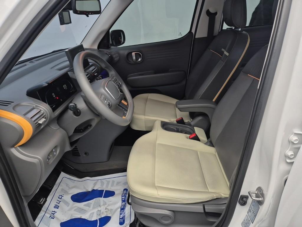 HYUNDAI Casper - Vista 9