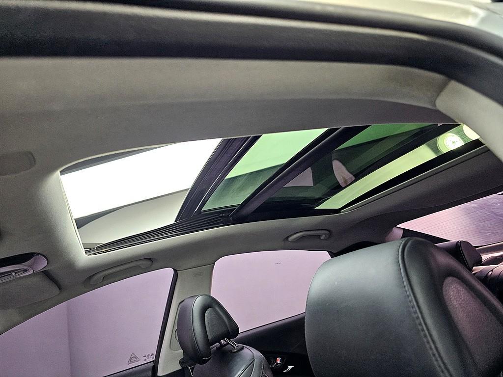 HYUNDAI Grandeur - Vista 2