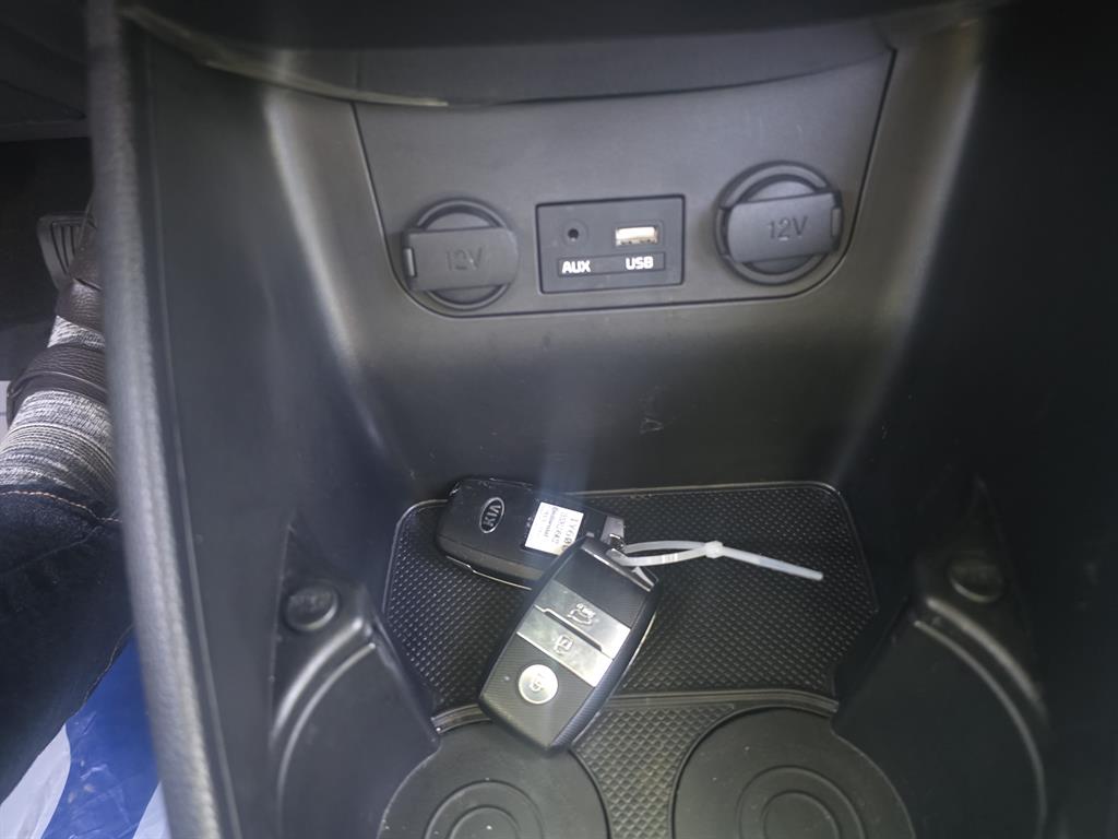 KIA Morning - Vista 11