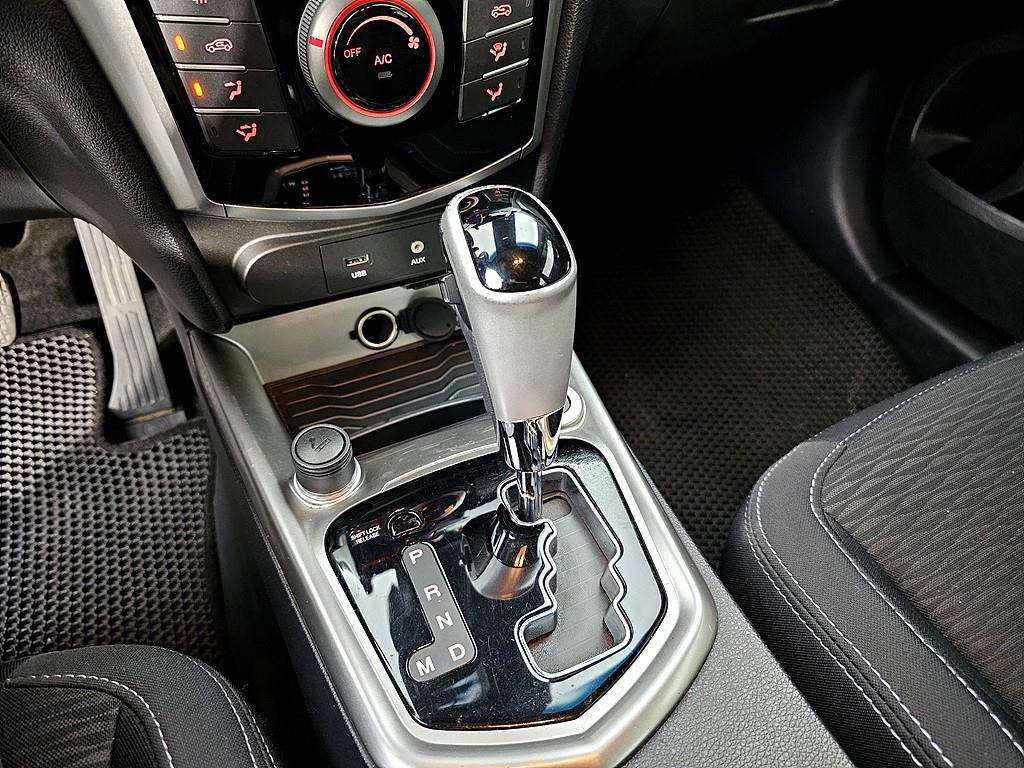 Ssangyong Tivoli 2016 Azul - Importación desde Corea - HF Imports Iquique - Foto 15