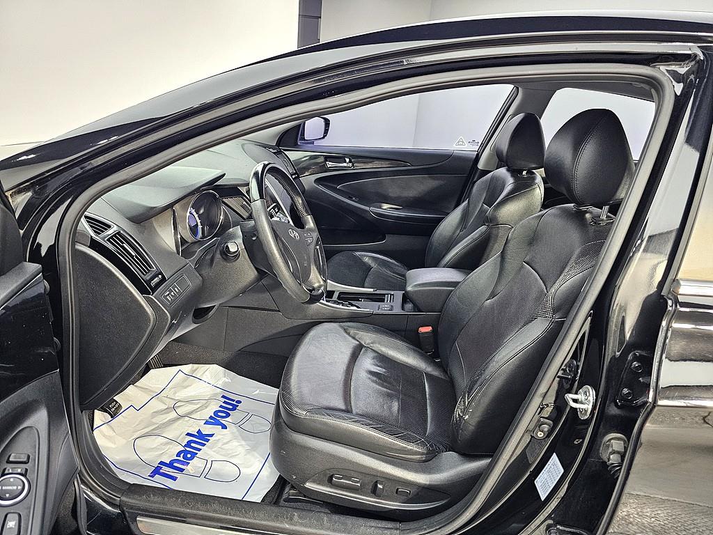 HYUNDAI Sonata - Vista 8