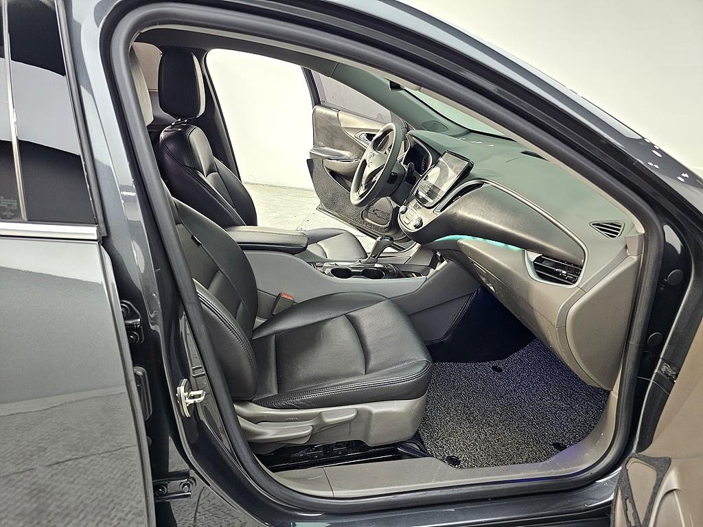 Chevrolet Malibu - Vista 11