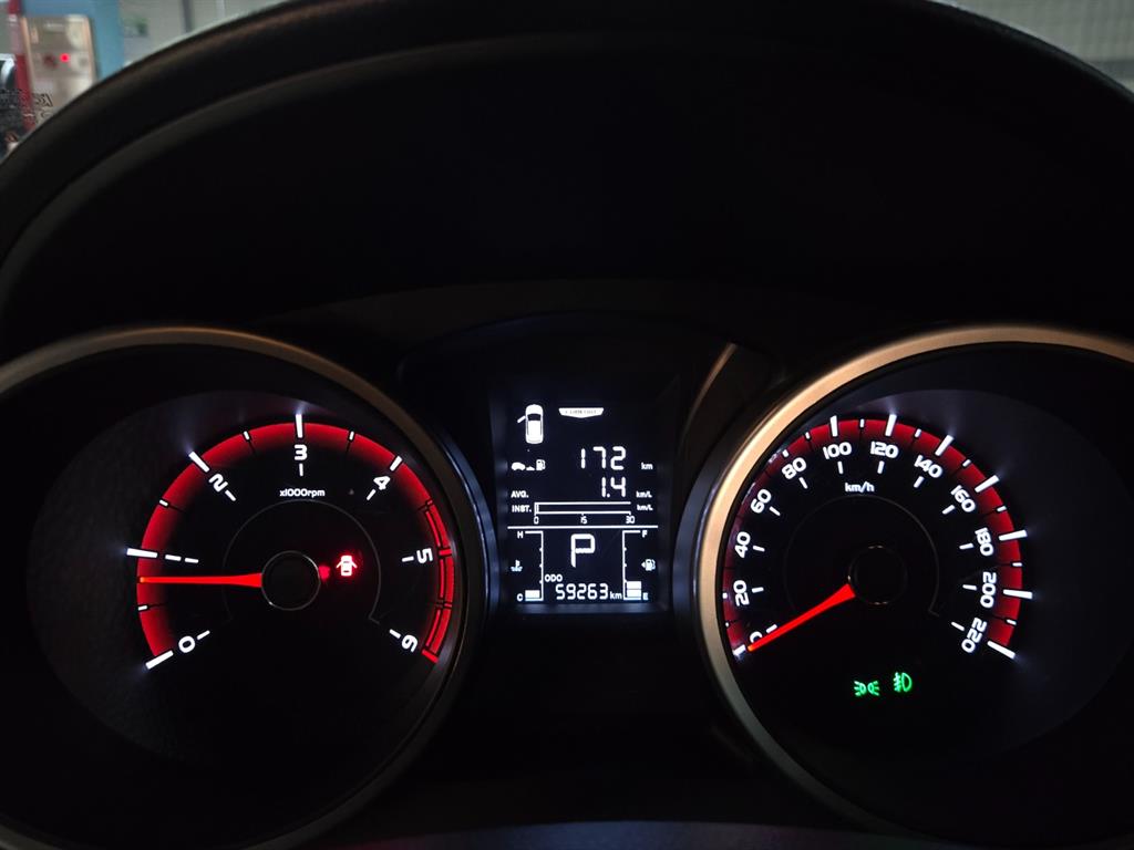 Ssangyong Tivoli - Vista 9