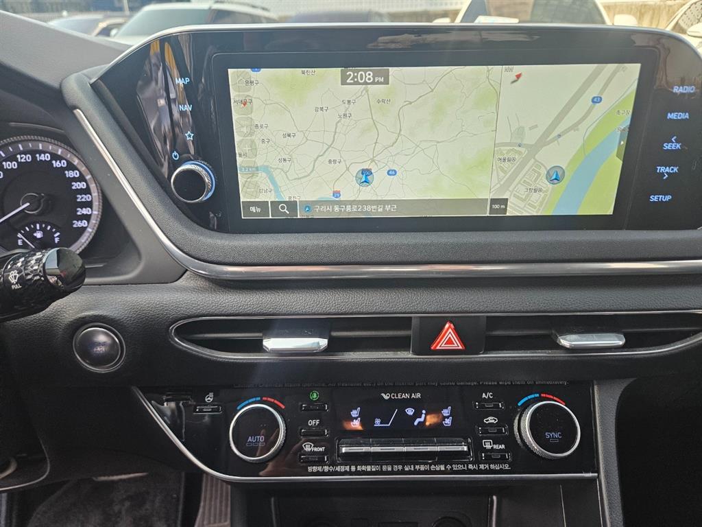 HYUNDAI Sonata - Vista 10