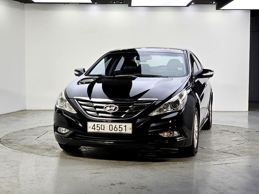 HYUNDAI Sonata - Vista 2