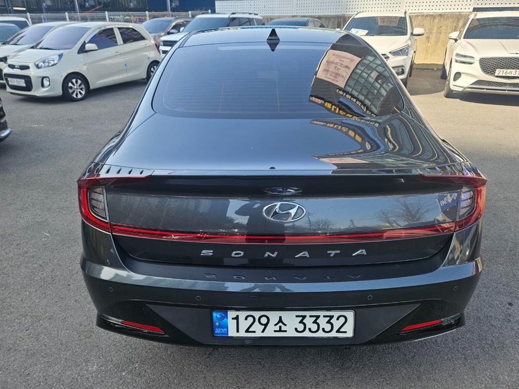 HYUNDAI Sonata - Vista 4