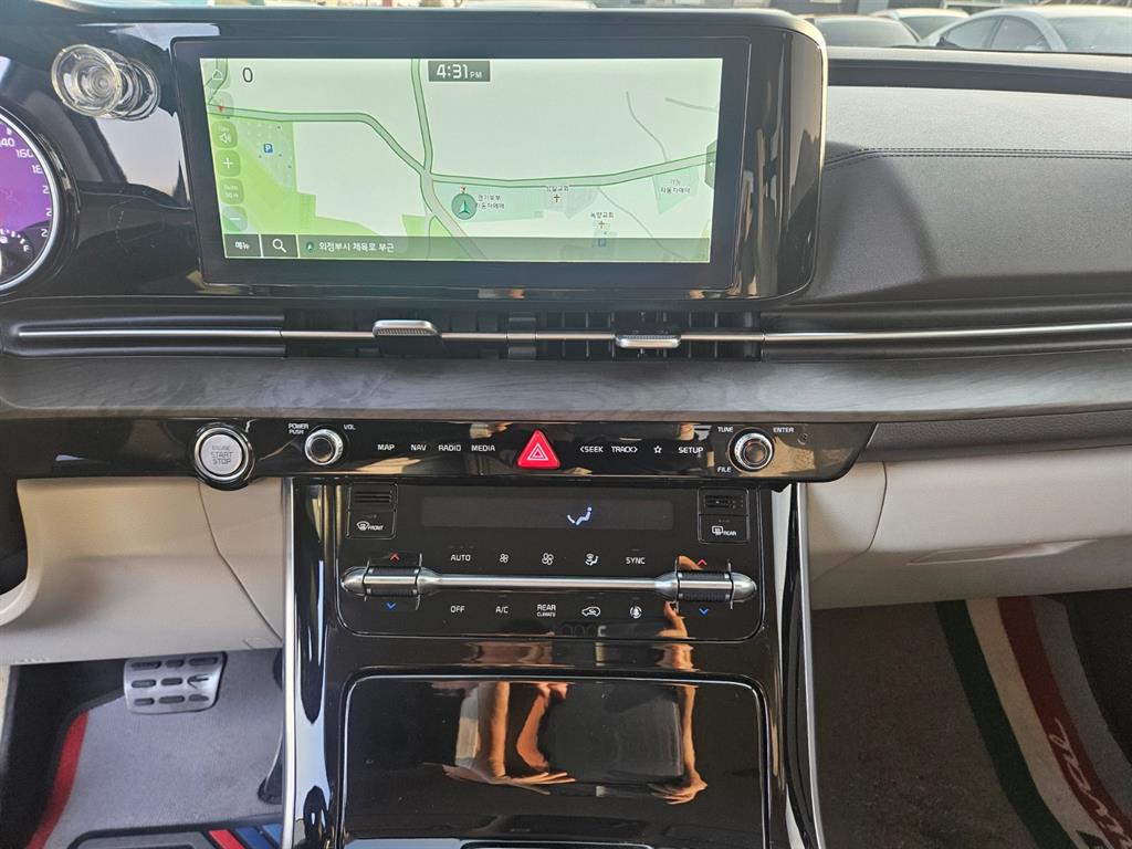 KIA Carnival 2020 the color of pearl - Importación desde Corea - HF Imports Iquique - Foto 17