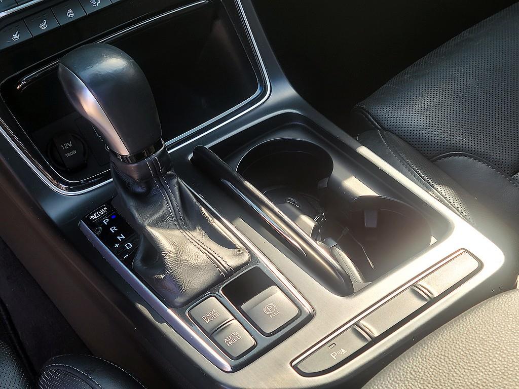 HYUNDAI Grandeur - Vista 11