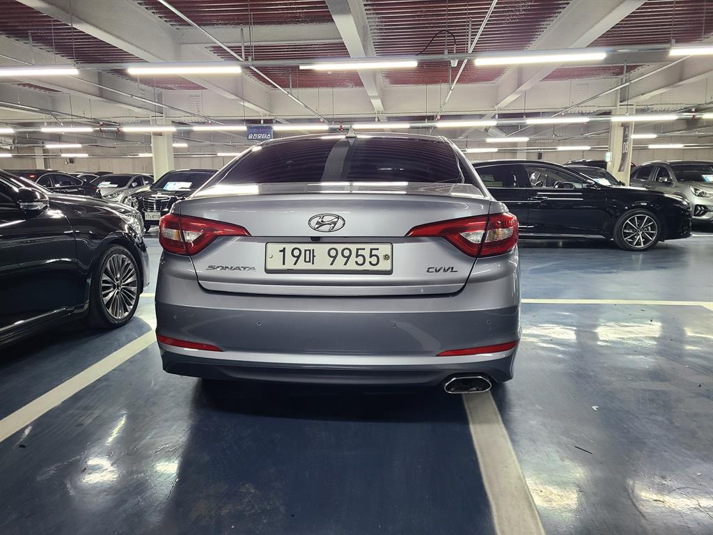 HYUNDAI Sonata - Vista 2