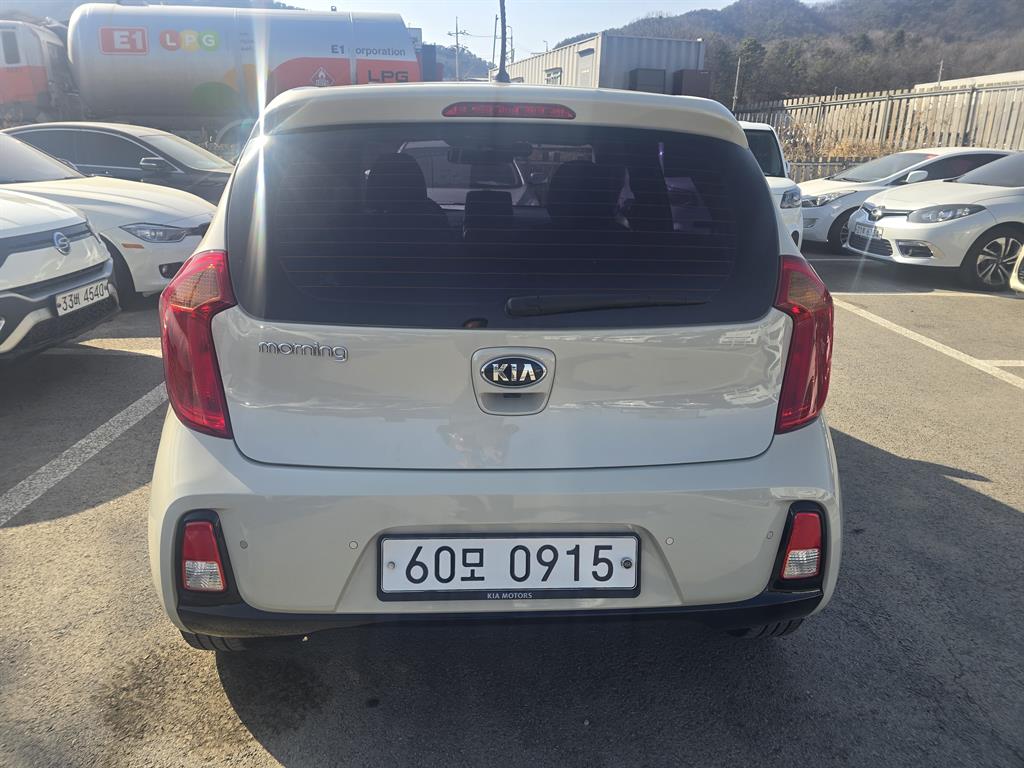 KIA Morning - Vista 3