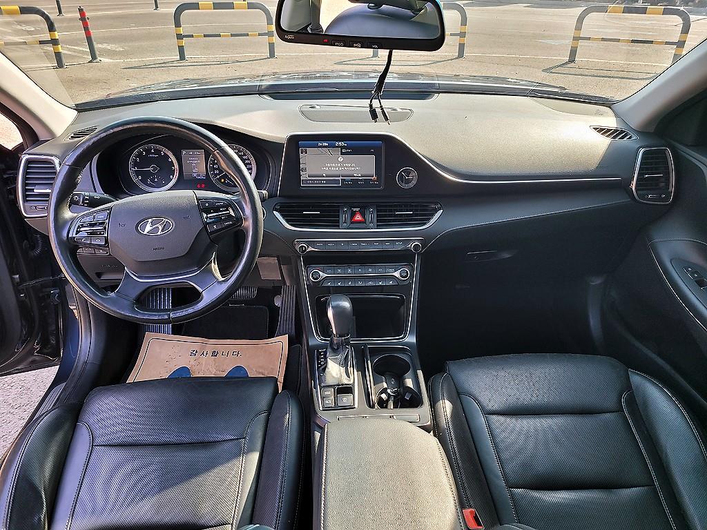 HYUNDAI Grandeur - Vista 5