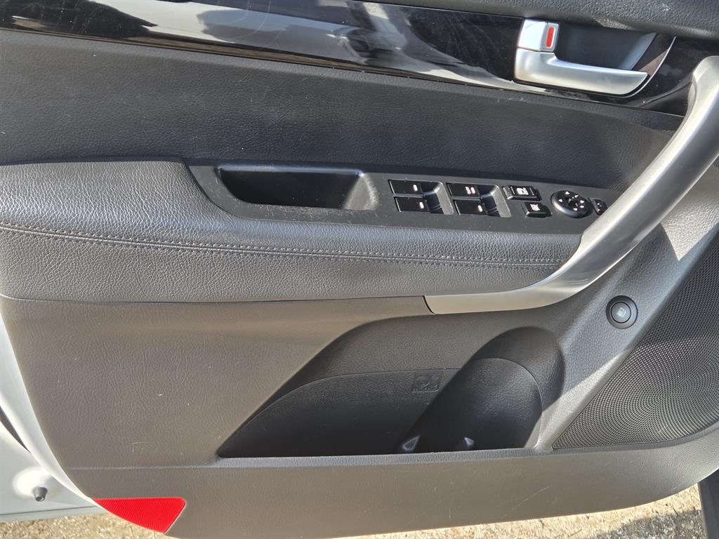 KIA Sorento - Vista 9