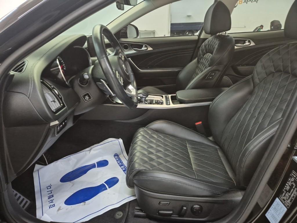 KIA Stinger - Vista 11