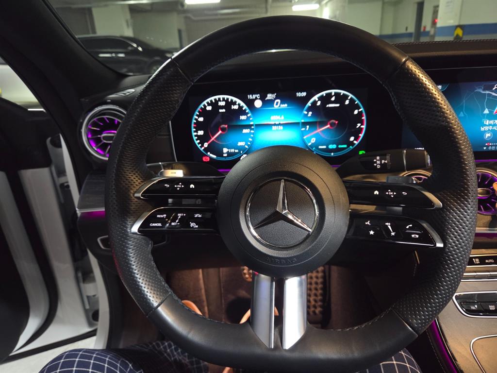 Mercedes Benz CLS Class - Vista 12