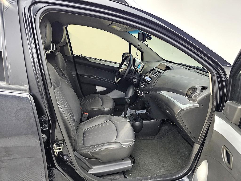 Chevrolet Spark - Vista 11