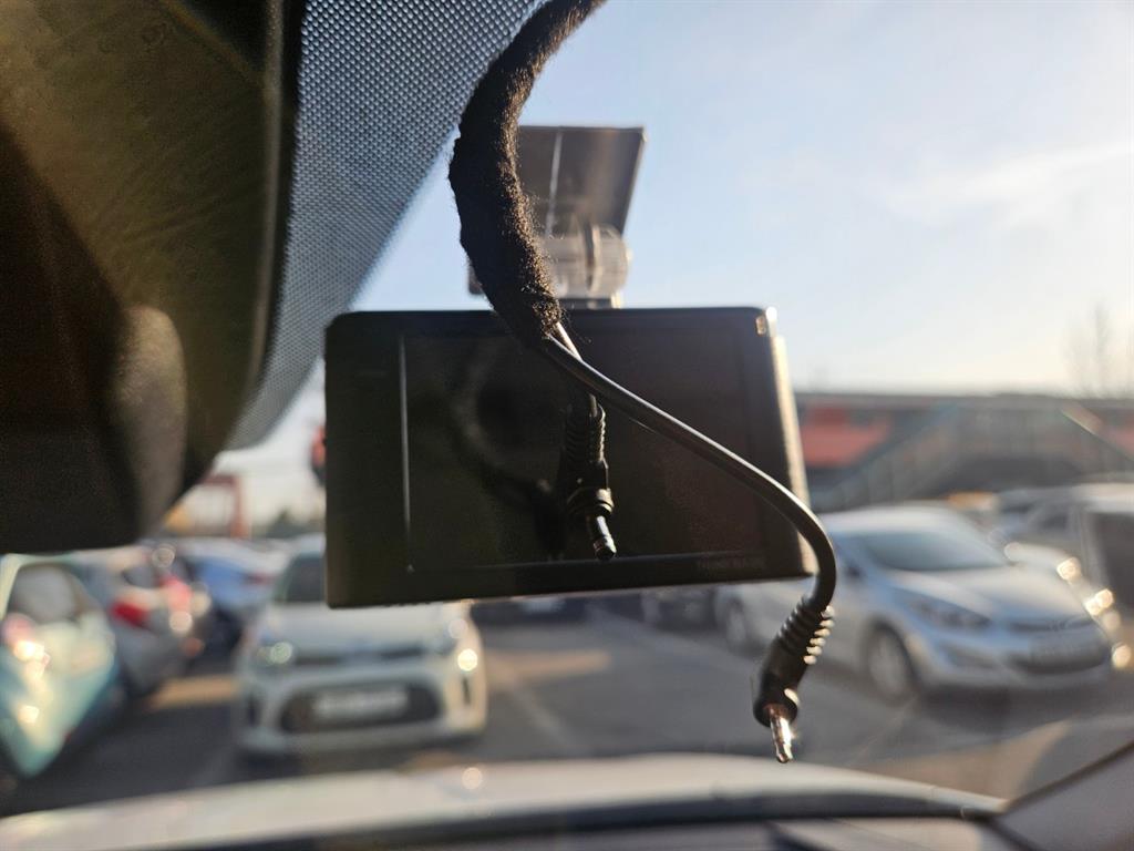 KIA Carnival - Vista 12