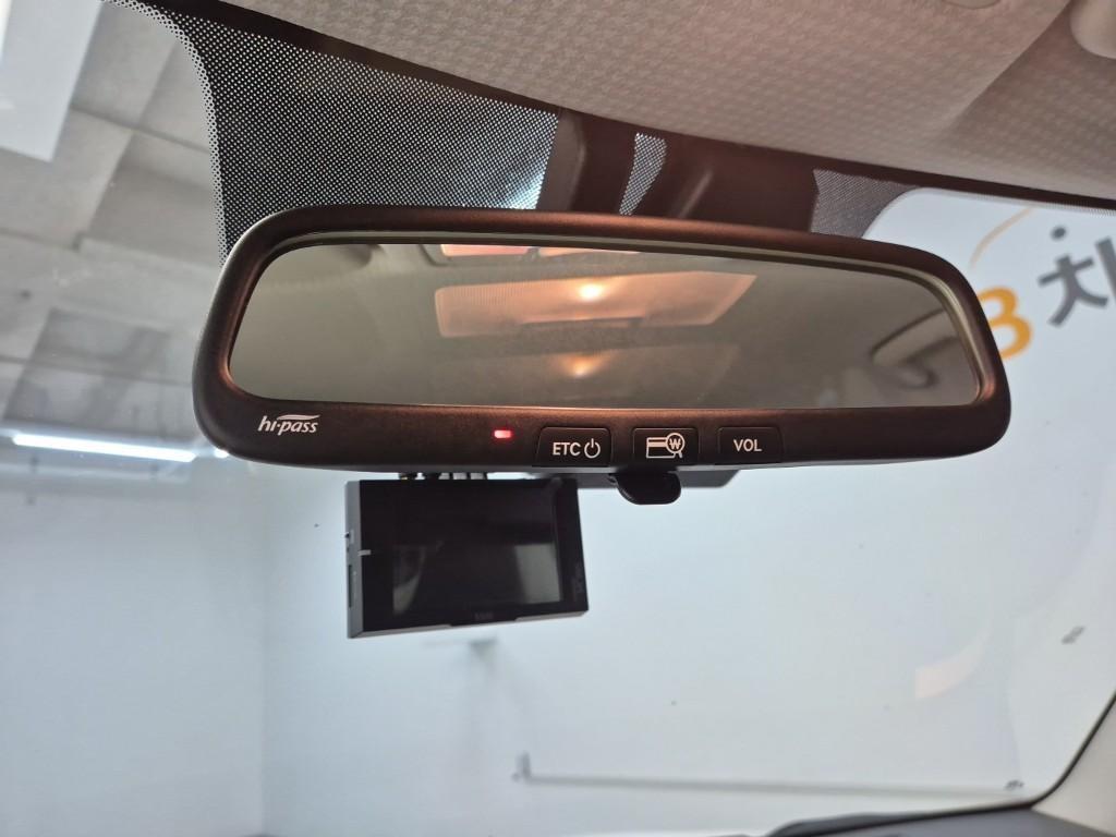 HYUNDAI Casper - Vista 7