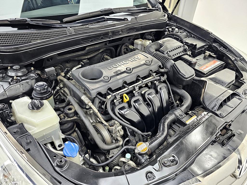 HYUNDAI Sonata - Vista 6