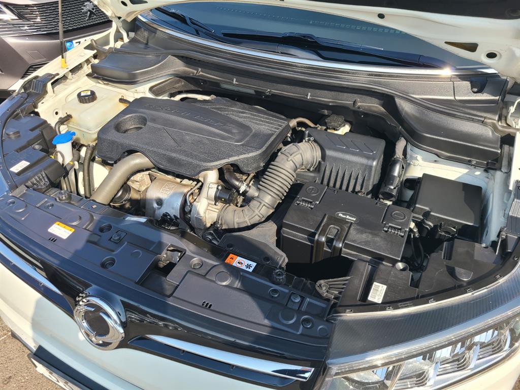 Ssangyong Tivoli 2021 Blanco - Importación desde Corea - HF Imports Iquique - Foto 20