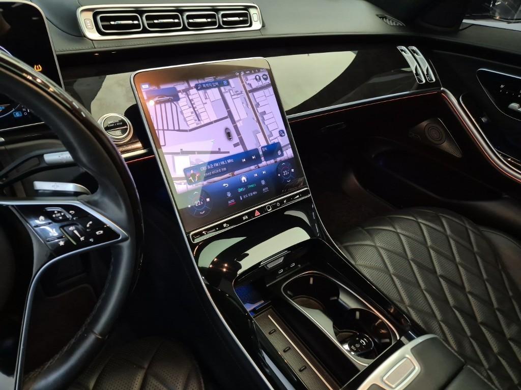 Mercedes Benz S Class - Vista 10