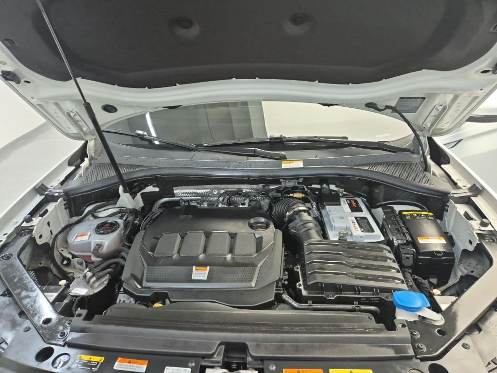 Volkswagen Tiguan - Vista 5