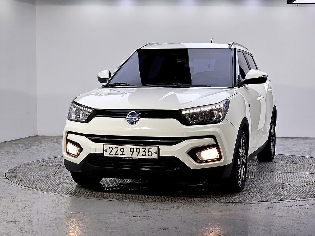 Ssangyong Tivoli - Vista 2