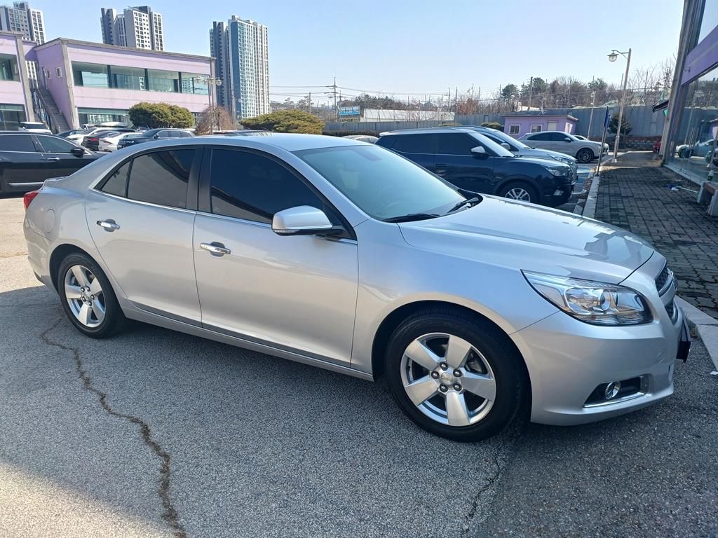 Chevrolet Malibu - Vista 4