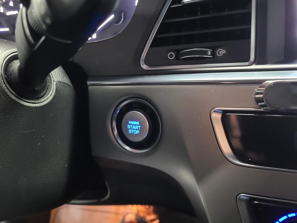 HYUNDAI Sonata - Vista 10