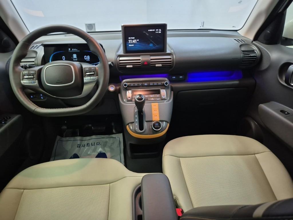 HYUNDAI Casper - Vista 12