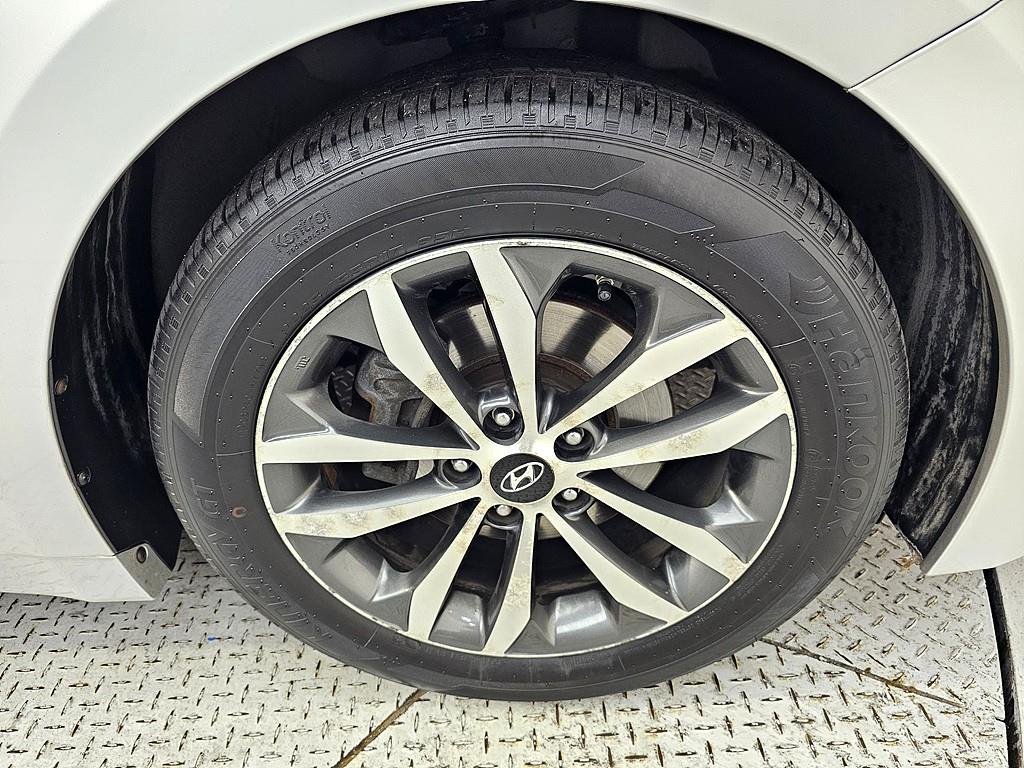 HYUNDAI Grandeur - Vista 11