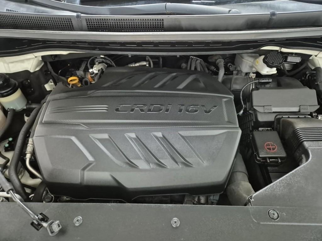 KIA Carnival - Vista 5