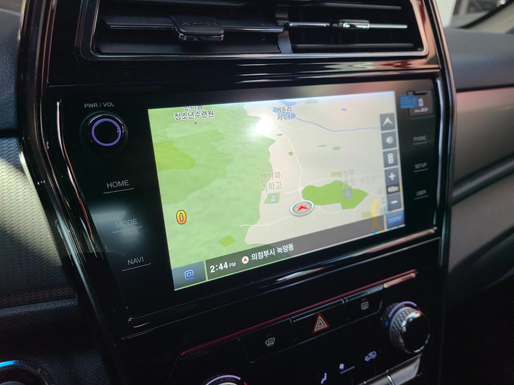 Ssangyong Tivoli - Vista 11