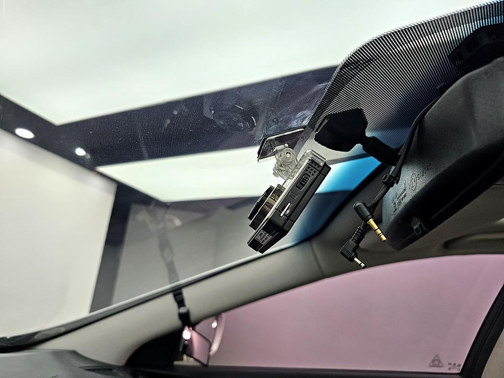 HYUNDAI Grandeur - Vista 3