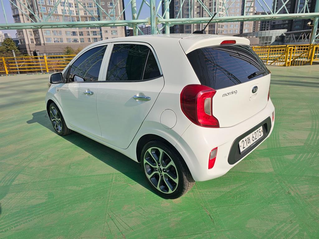 KIA Morning - Vista 4