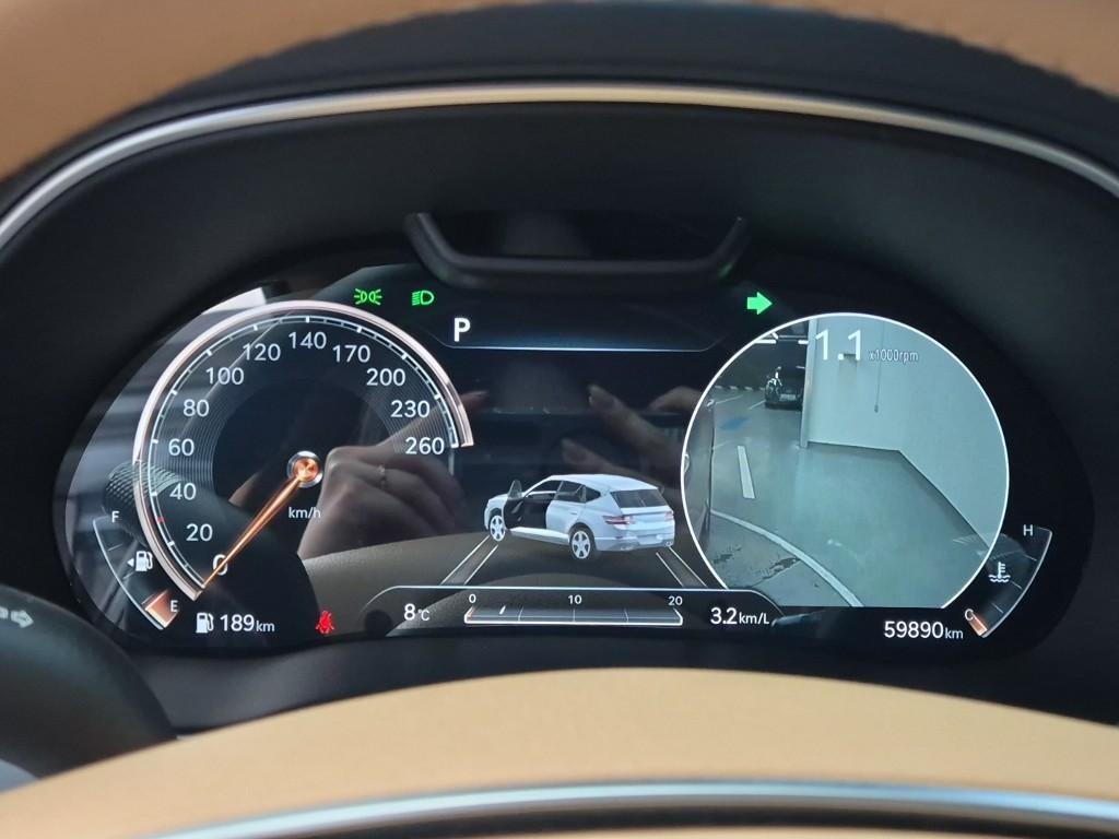 Genesis GV80 - Vista 6