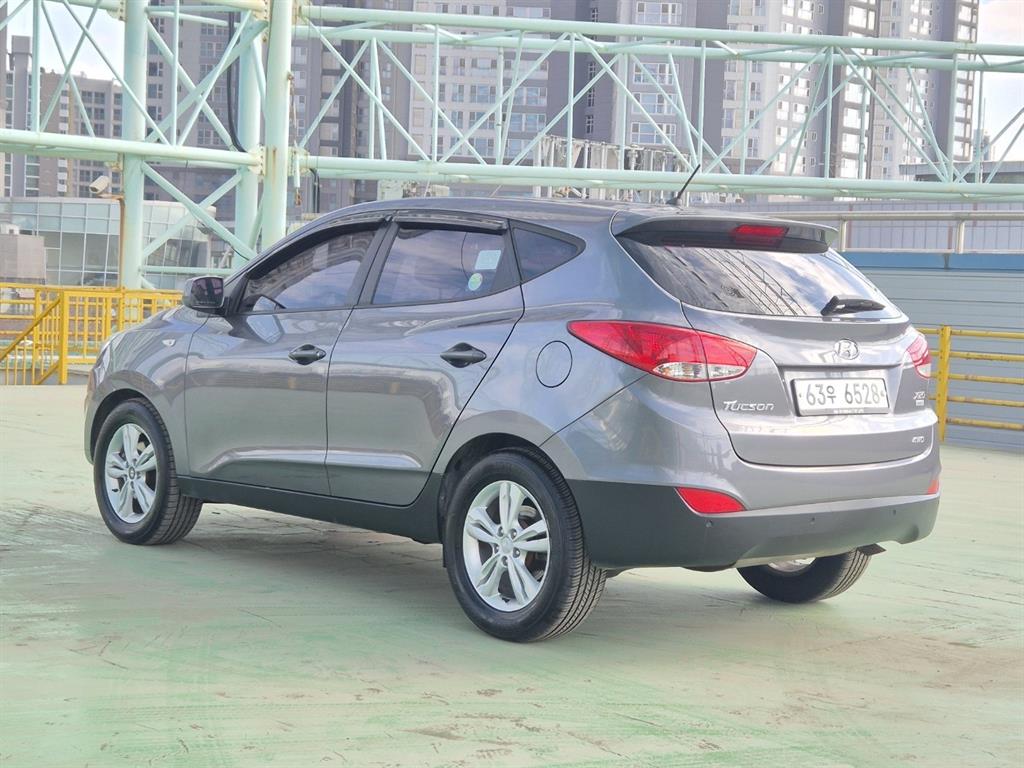 HYUNDAI Tucson - Vista 4