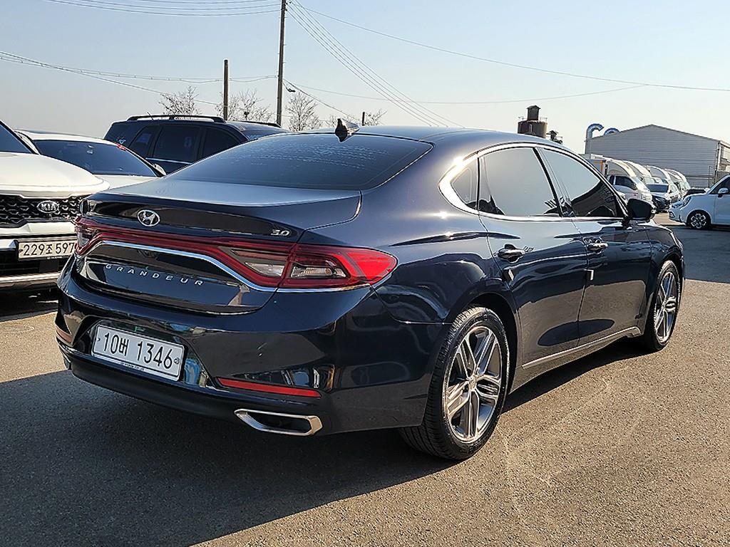 HYUNDAI Grandeur - Vista 4