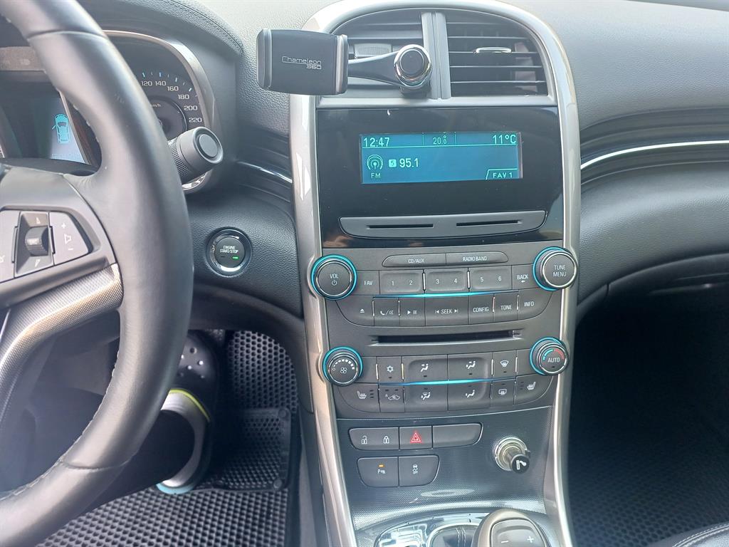 Chevrolet Malibu - Vista 12