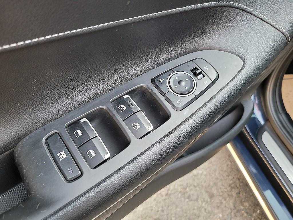 HYUNDAI Grandeur - Vista 12