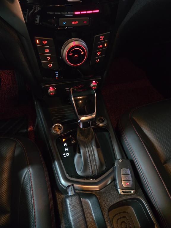 Ssangyong Tivoli - Vista 10