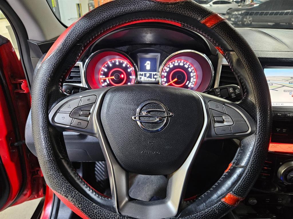 Ssangyong Tivoli - Vista 6