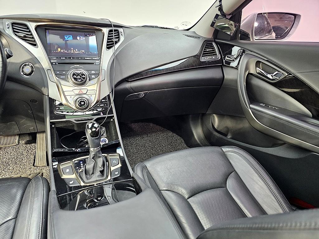 HYUNDAI Grandeur 2012 Plateado - Importación desde Corea - HF Imports Iquique - Foto 1