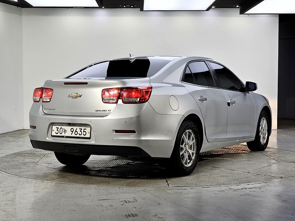 Chevrolet Malibu - Vista 4