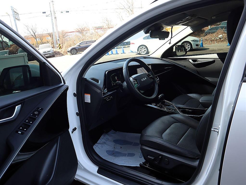 KIA Niro - Vista 11