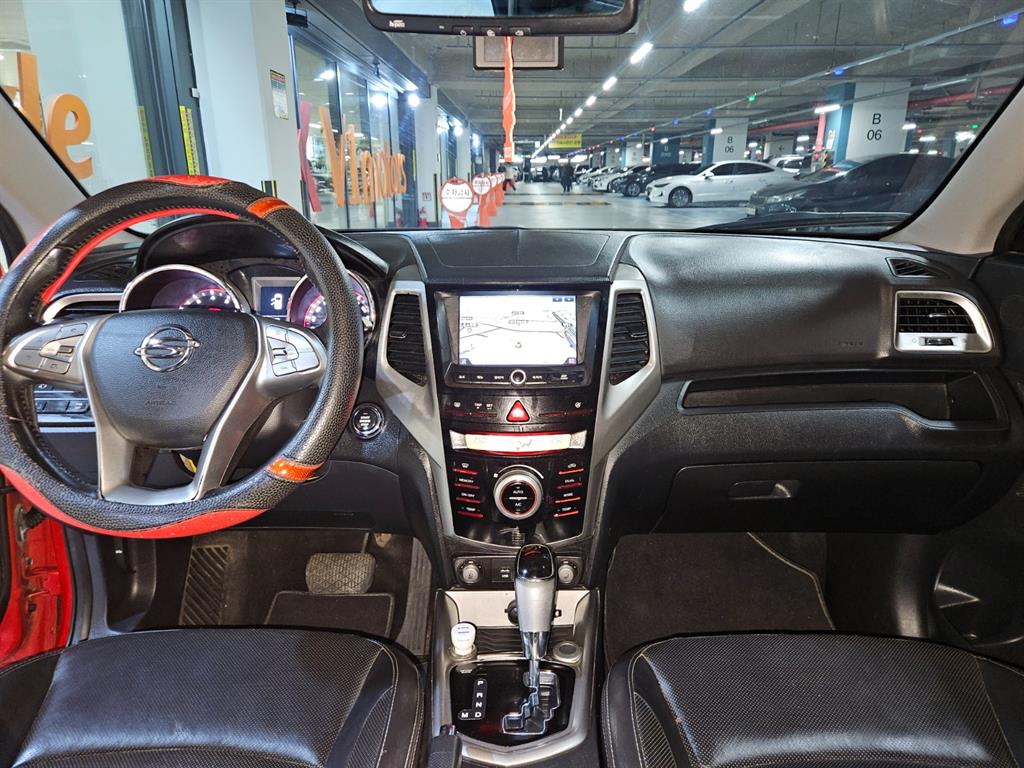 Ssangyong Tivoli - Vista 8