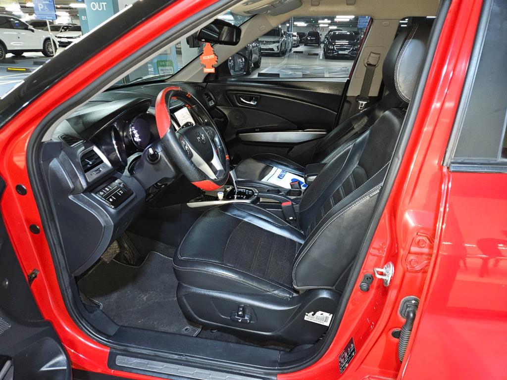 Ssangyong Tivoli - Vista 4