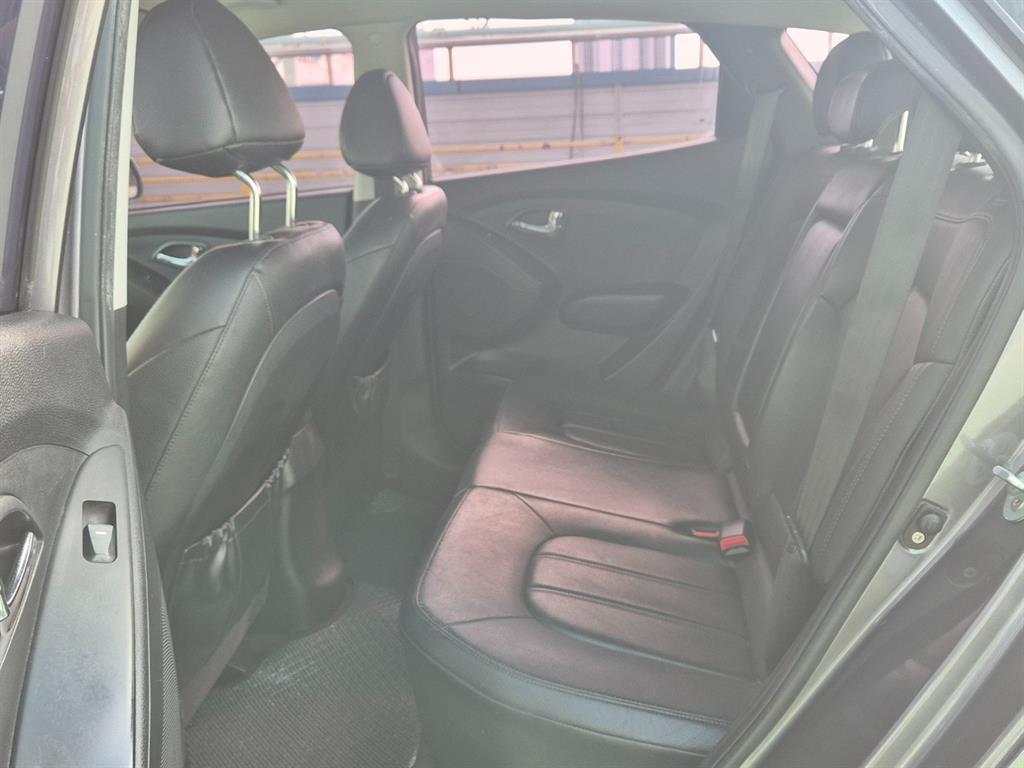 HYUNDAI Tucson - Vista 7