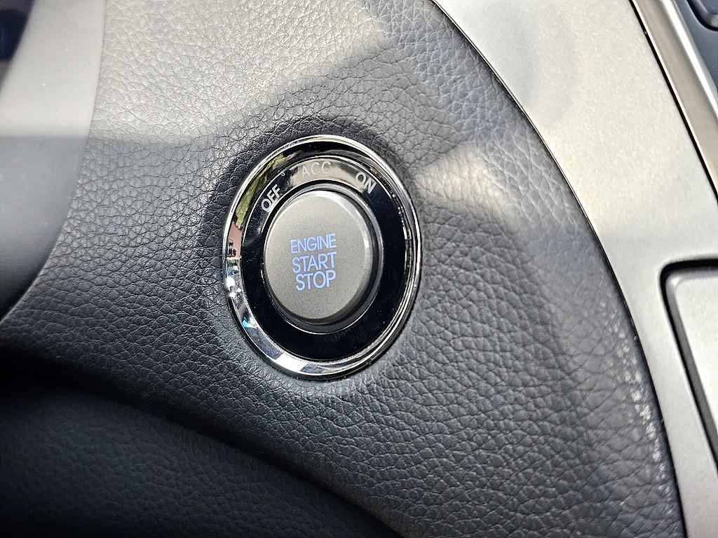 HYUNDAI Grandeur - Vista 5